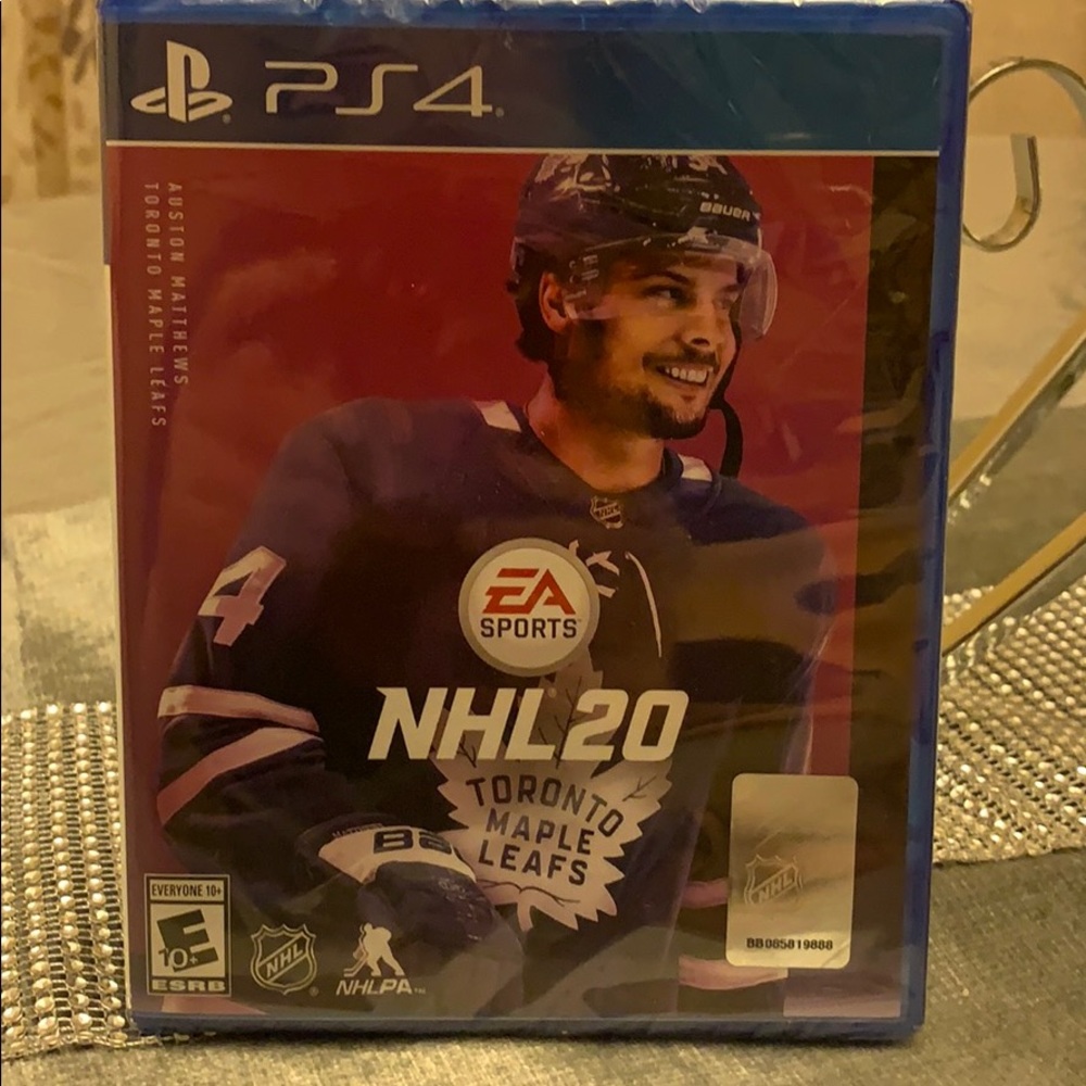 PS4 NHL 20 game